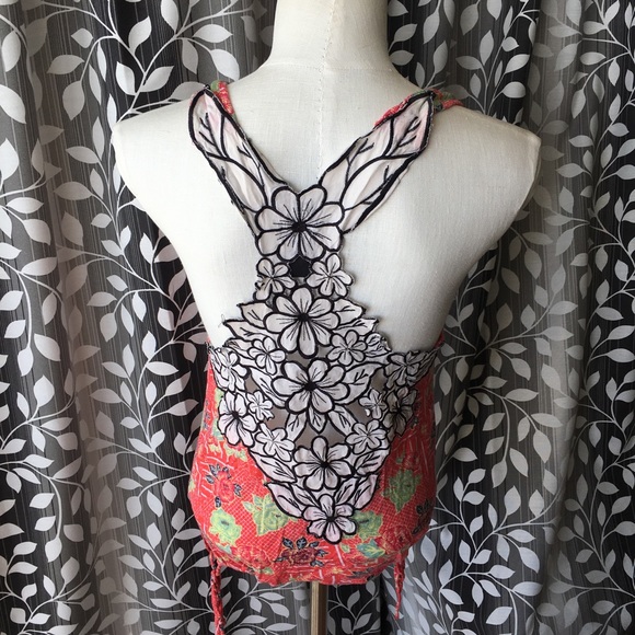 Free People Tops - Free People boho sleeveless top tank tie bottom